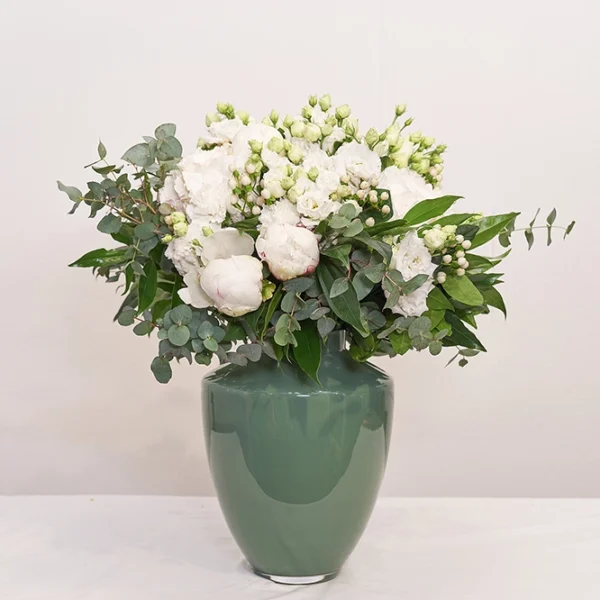 Blumenstrauß mit Hortensien in Weiß 3